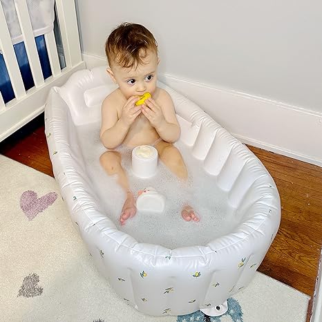 BubbleNest™ | Baignoire gonflable pour bébé
