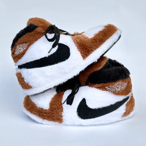 CozyKicks™ | Gardez vos pieds au chaud et à la mode avec CozyKicks.